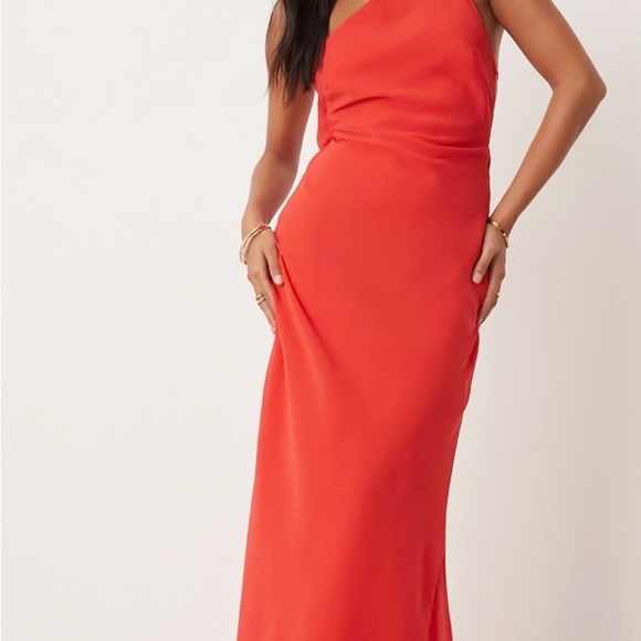 Dresses & Skirts - Elegant Red One-Shoulder Dress